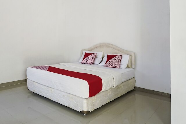 OYO  90595 フェレッサ コスト シャリア