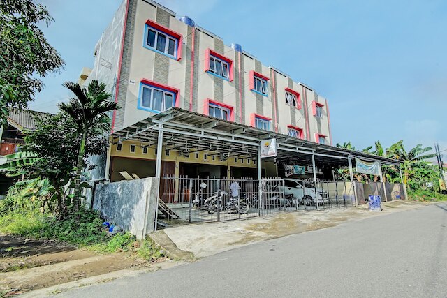 SPOT ON 92141 ペンギナパンチャヤシャリア