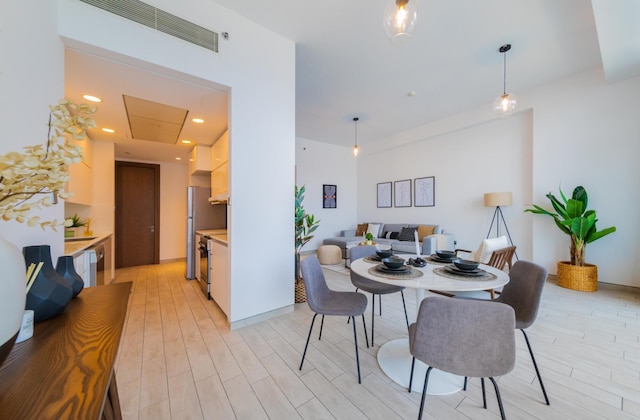 DXB - ザ アトリア レジデンシズ - 2007 - DT