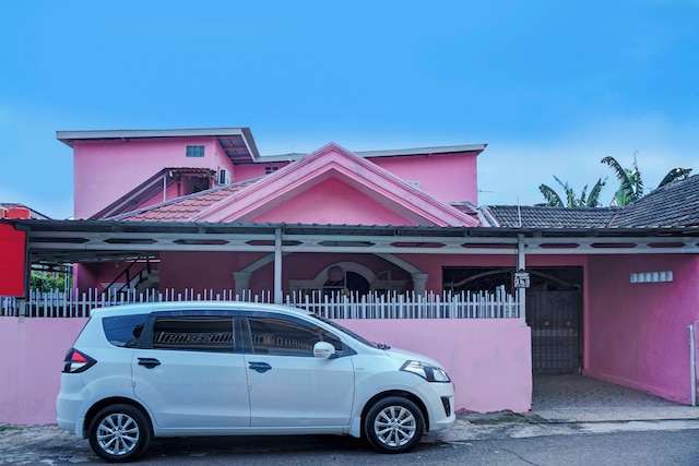 ホテル O スルタン ホームステイ シャリア 3