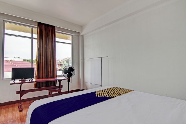 ホテル O ポンドク アングレック シャリア