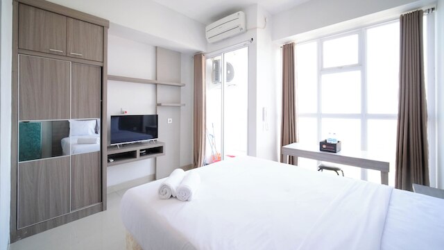 タイディ アンド クリーン スタジオ アット タマン メラティ スラバヤ  アパートメント