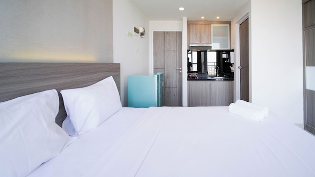 タイディ アンド クリーン スタジオ アット タマン メラティ スラバヤ  アパートメント