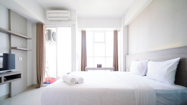 タイディ アンド クリーン スタジオ アット タマン メラティ スラバヤ  アパートメント