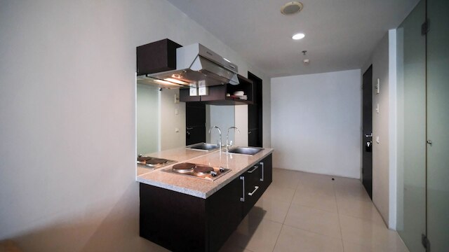 コージー STイ 2ッBRム アット ザ スクエア スラバヤ  アパートメント