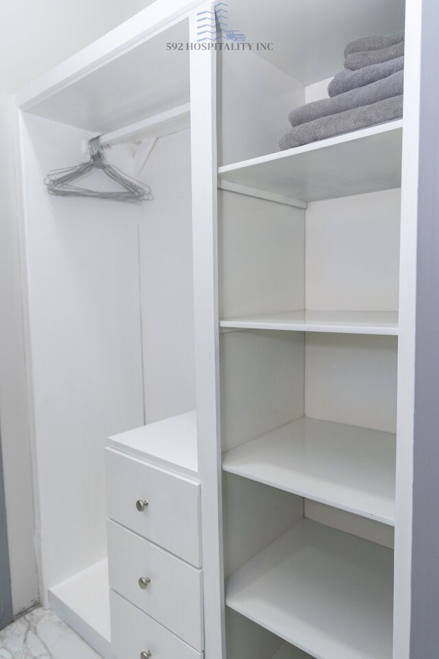 592ホスピタリティ・インク