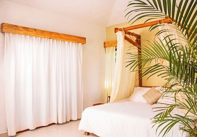 エニグマティック・ホテル・エクスペリエンス