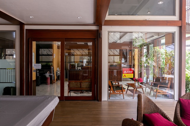 ルーム バンコク サトーン