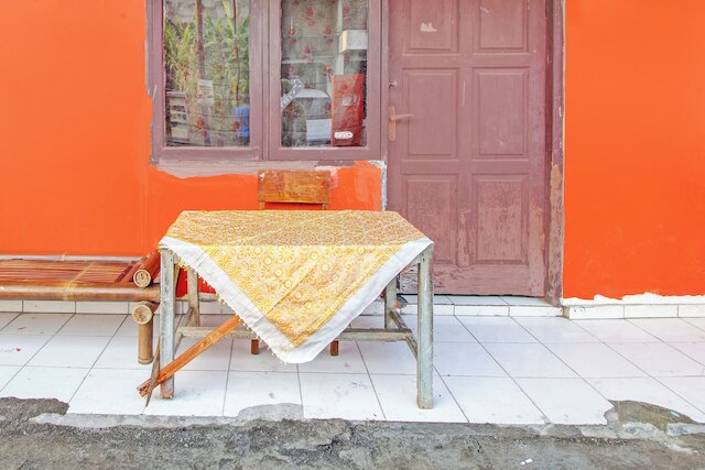 ホテル O ルクマン コステル シャリア