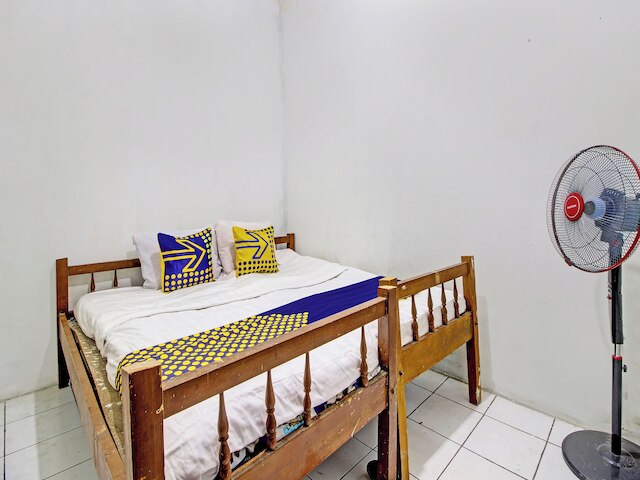 ホテル O ルクマン コステル シャリア