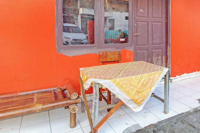 ホテル O ルクマン コステル シャリア