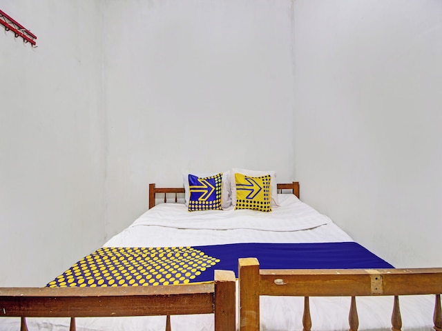 ホテル O ルクマン コステル シャリア