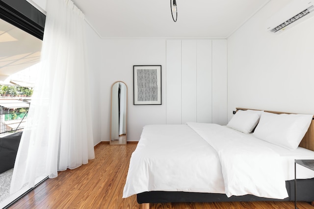 エリオット ネアポリ、アテネ