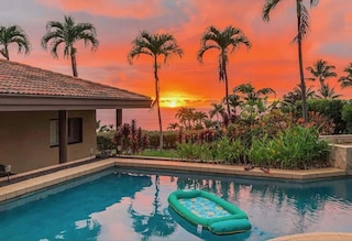 ハレ ネネ プール、ホットタブ & オーシャン ビューズ！