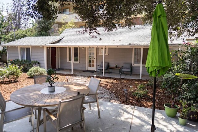 プライベートフェンス付きヤードのグレンデールにある改装済み1BRハウス p55