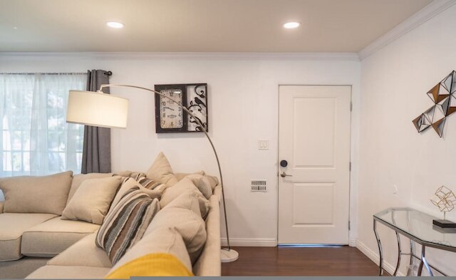 トランキィリ ベッドルーム ホーム イン ビューティフル ネイボーフッド P24