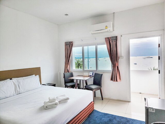 ジニーズパタヤ