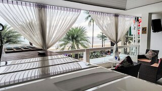 ジニーズパタヤ