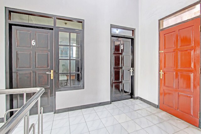 OYO Life 92575 ザジ・ホームステイ