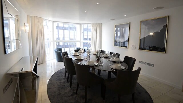 スペーシャス 3 ベッド  アパートメント イン ケンジントン ロンドン