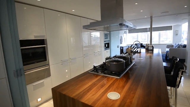 スペーシャス 3 ベッド  アパートメント イン ケンジントン ロンドン