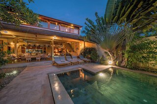 ヴィラ・テマン-セミニャックの高級4BRヴィラ