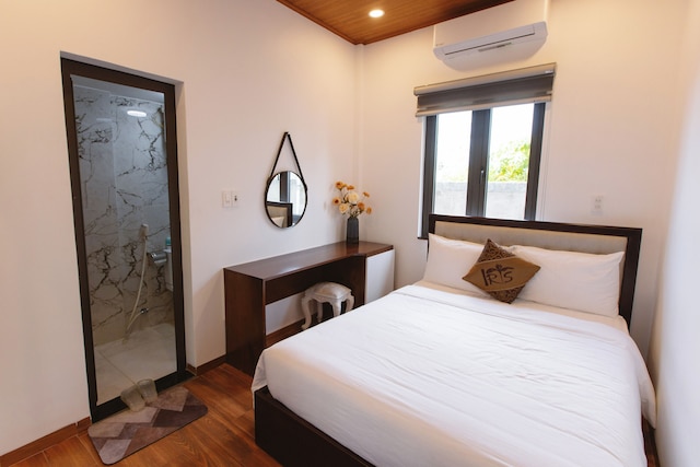 アイリス・ヒル・ヴィラ・ヒュー