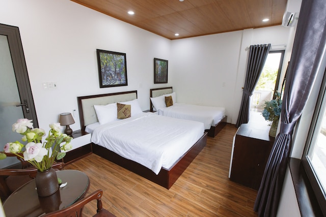 アイリス・ヒル・ヴィラ・ヒュー