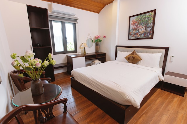 アイリス・ヒル・ヴィラ・ヒュー