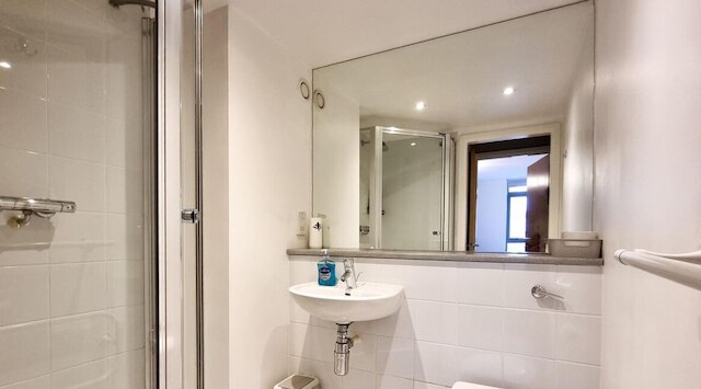 モダン エステティック コージー  アパートメント