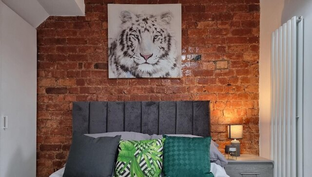 アストニッシング ハウス ウィズ アウトドア シーティング BBン