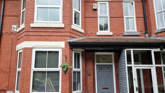 アストニッシング ハウス ウィズ アウトドア シーティング BBン