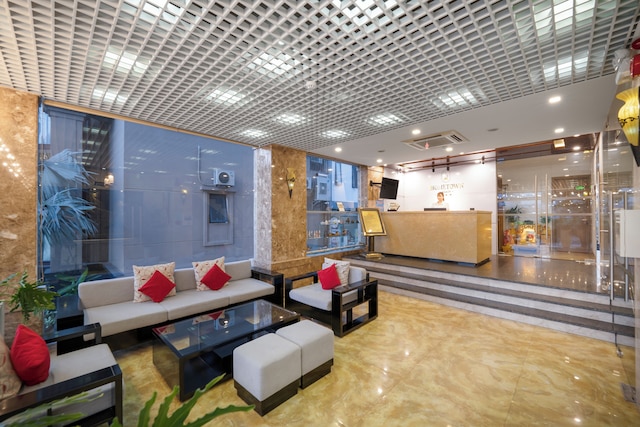 ワイキキ ビーチ ホテル ダナン