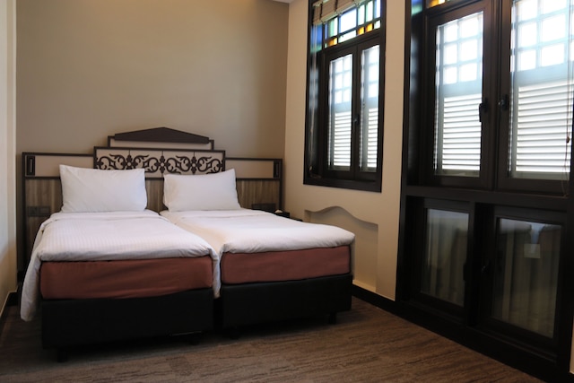 アクイーン プレステージホテル ラベンダー