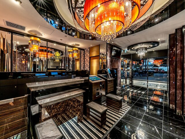 アパホテル〈茅場町八丁堀駅前〉