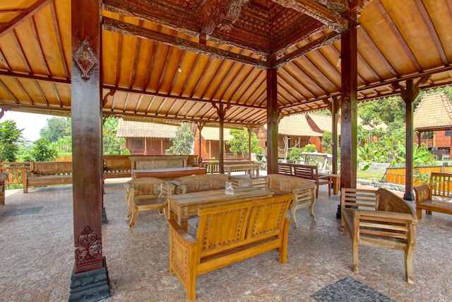 コレクションO 91582グリーンカソンガンコテージ