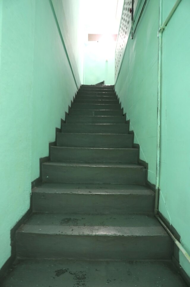 スポット オン 92569 アント ホームステイ シャリア ニア ペラブハン フェリ ハーバー ベイ