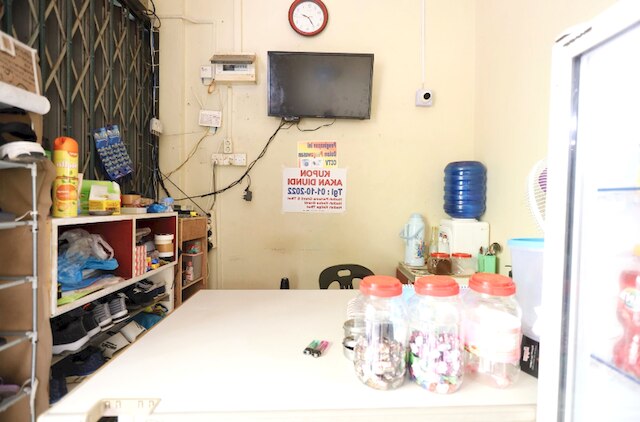 スポット オン 92569 アント ホームステイ シャリア ニア ペラブハン フェリ ハーバー ベイ