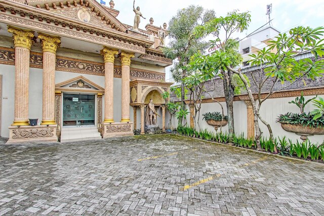 OYO  91785  ホテル  スリカンディ カラサン