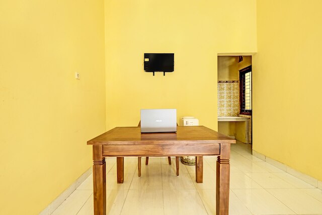 ホテル O セカル ガドゥン ホームステイ シャリーア