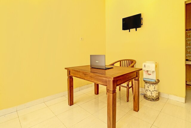 ホテル O セカル ガドゥン ホームステイ シャリーア