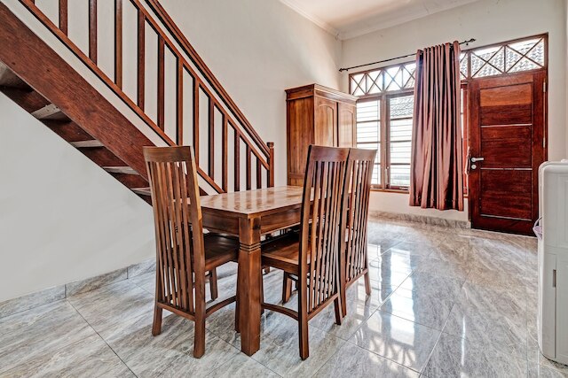 ホテル O セカル ガドゥン ホームステイ シャリーア