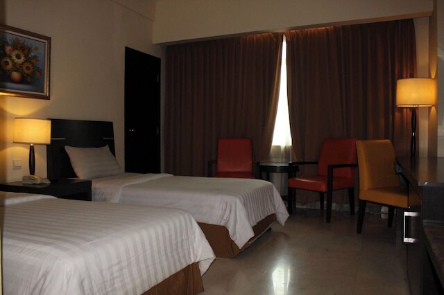 グランド アジア ホテル