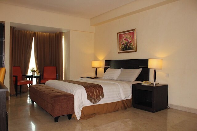 グランド アジア ホテル