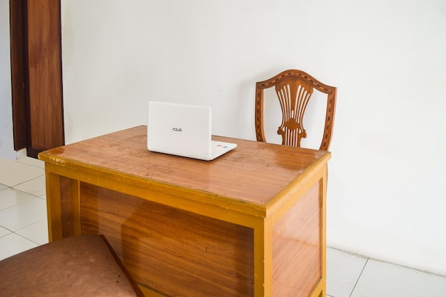 スポット オン 91463 オビー ゲスト ハウス