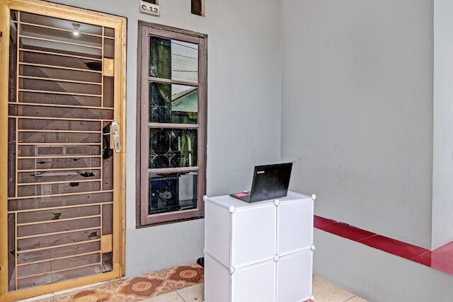 ホテル O ホームステイ ディンダ シャリーア ニア マスジド アル アミン