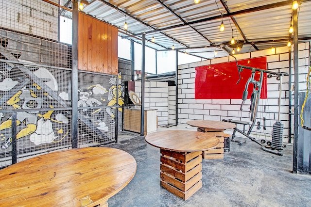 OYO  92256 セントーサ  レジデンス