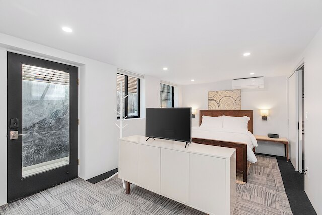 サニーサイド スタジオ オン グリーン レイク