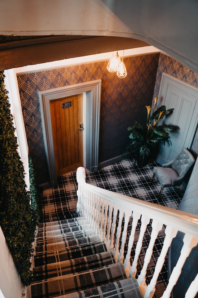 フラット アイアン アンフィールド