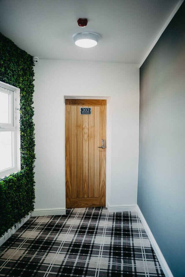 フラット アイアン アンフィールド